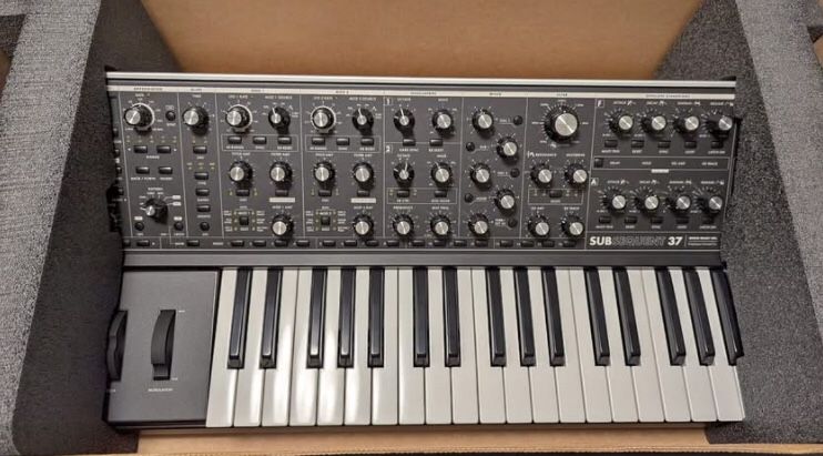 Moog Subsequent 37 Analog Synth In Box