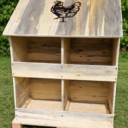 4 COMPARTMENT NESTING BOX
