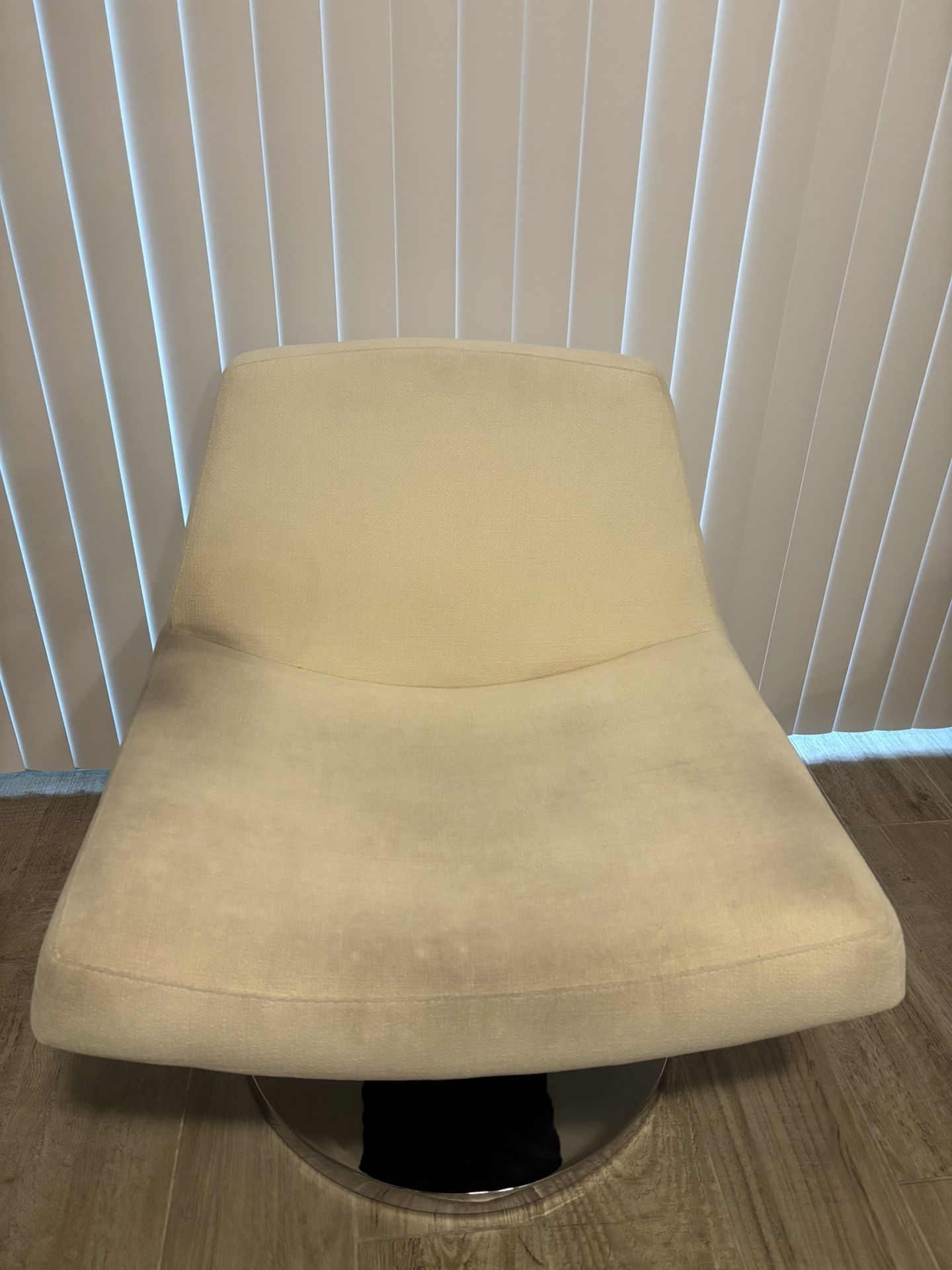 Swivel Chair From Sklar Furnishings 