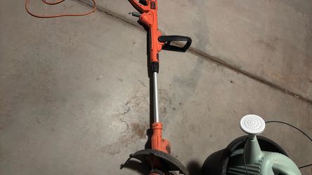 BLACK+DECKER Electric String Trimmer