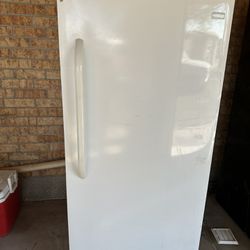 FRIGIDAIRE  Upright Freezer