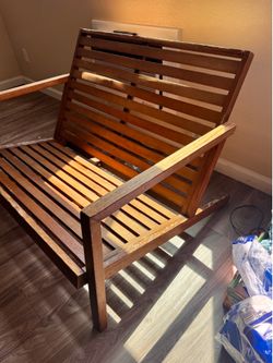 Acacia wood lounge bench