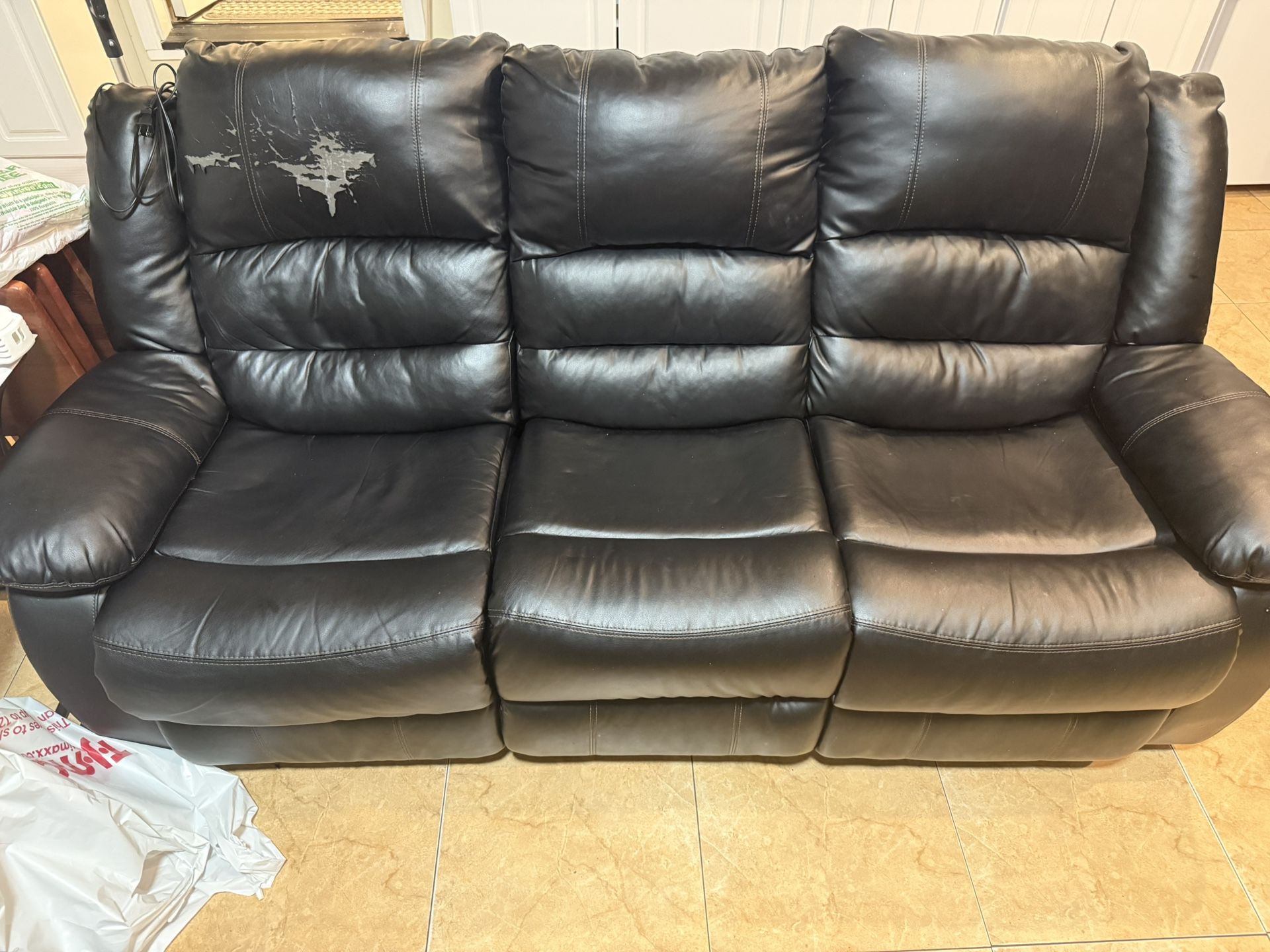 3 seated couch with recliner