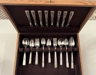 Silverware set Wm A Rogers AA Heavy Oneida Ltd