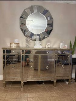 Z Gallerie Mirrored Buffet/Sideboard – 70”W x 20”D x 38”H