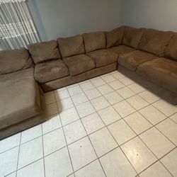 Living Room Sectional Sofa With Lounge 