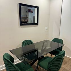 Dining Room Table - Glass (no damage!)