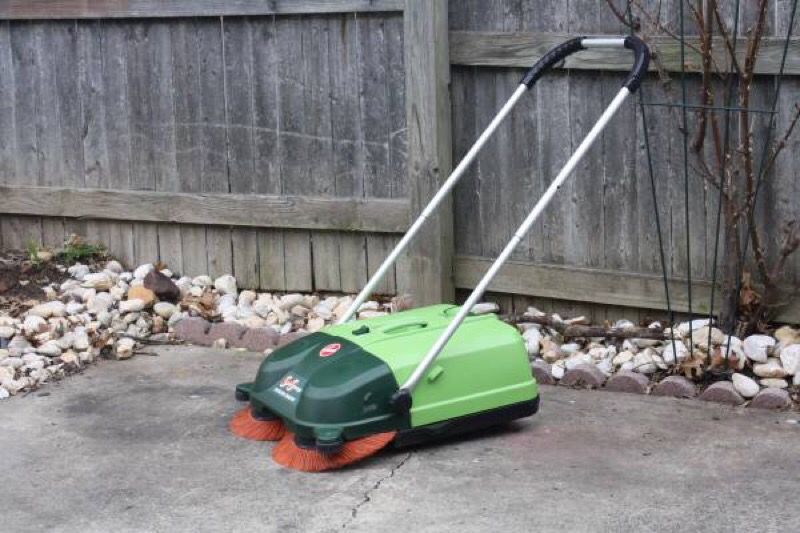 Hoover SpinSweep Outdoor Sweeper L1400