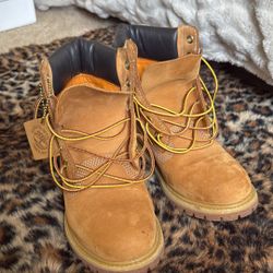 timberlands (barely used)
