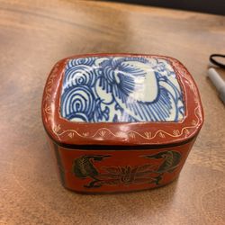 Chinese Lacquered Shard Box Porcelain 