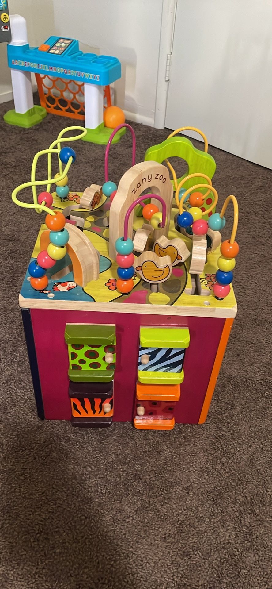 Zany Zoo Activity Cube