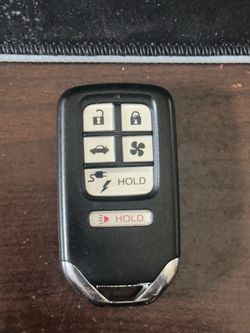 OEM Honda Clarity Smart Proximity Key Fob (FCC: KR5V2X) - Cleaned & Tested