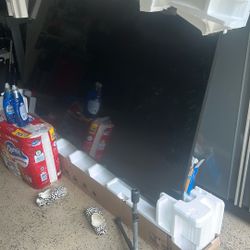 Samsung Tv Sweet Deal   85 Inch 2019 OBO 