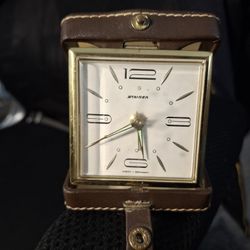 Vintage Clock  of The 30s In Great Working  Condition 