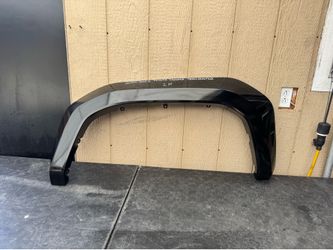 2024 2025 TOYOTA TACOMA TRAILHUNTER LEFT SIDE FENDER FLARE OEM USED