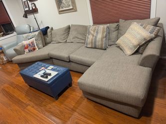 Gray Fabric Sectional Sofa with Chaise