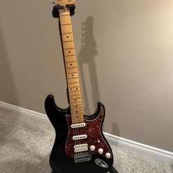 Tagima TG-530 Woodstock Series Strat Style Electric Guitar - Black