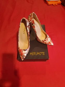 Women's Pumps