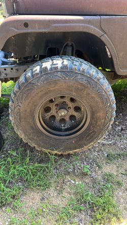 Pro Comp Xtreme M/T2 35x12.50x15”