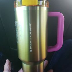 Starbucks Stanley Gold/Pink