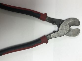 Klein Cable Cutters 9 1/2”