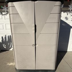 Rubbermaid Storage Shed