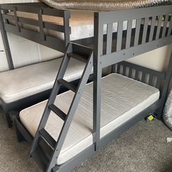 Three-layer children's bed