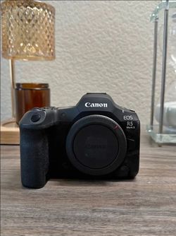Canon R5 Mark II