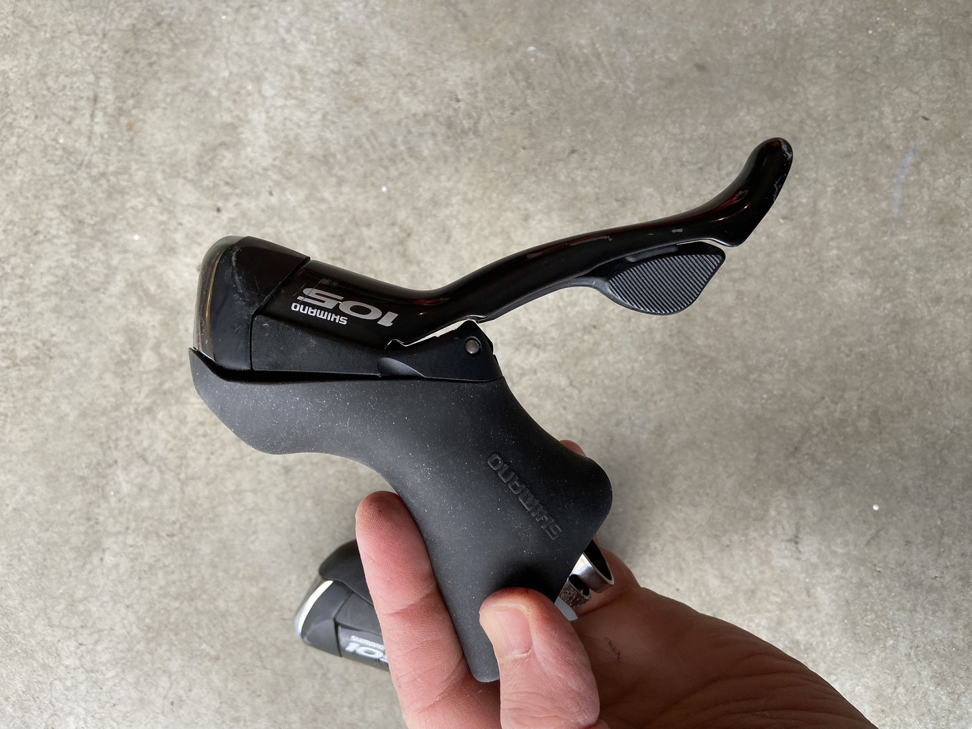 Shimano ST-5600 105 10-Speed Flight Deck Double STI Shift