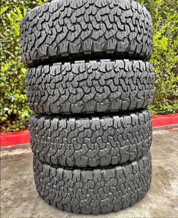 285/70/17 Bfgoodrich 🌟🌟 Vendo un set de llantas con 80% de vida las 4 🌟🌟🤩