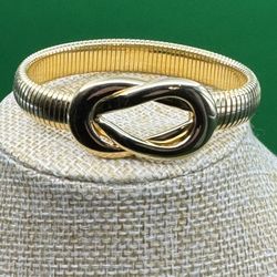 Vintage Signed Monet  Gold Toned Infinity Knot Serpentine Stretchy 8” Bracelet