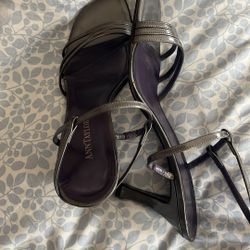 Elegant women’s sandals