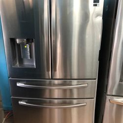 Samsung Refrigerator With Showcase Door