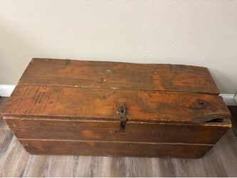 Vintage Wood Trunk/Storage Box