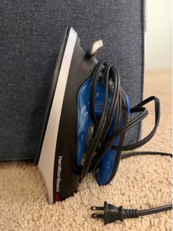 Hamilton Beach 2-in-1 Iron/Steamer – Like New