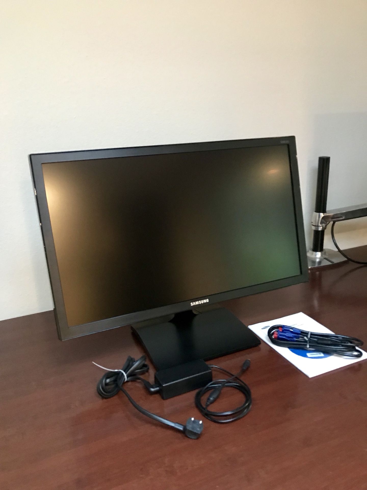 Samsung S24E310 24” 1080p Flat Screen LED Monitor