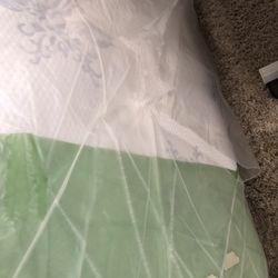 Twin Bed Top And Bottom 