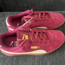 New Puma women's sneakers, size 7