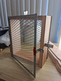 Chum Cage