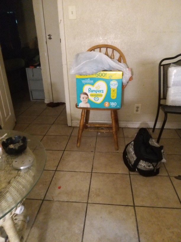Pampers