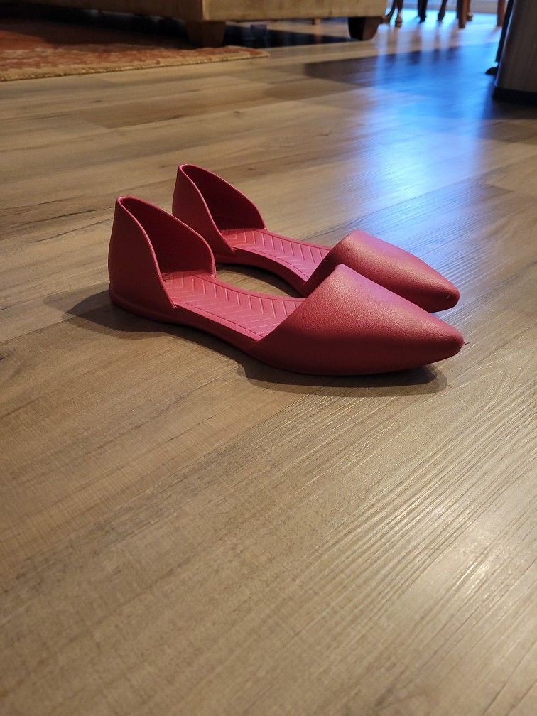 Red Flats - Size 7 Shoes