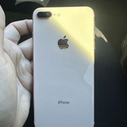 iPhone 8 Plus