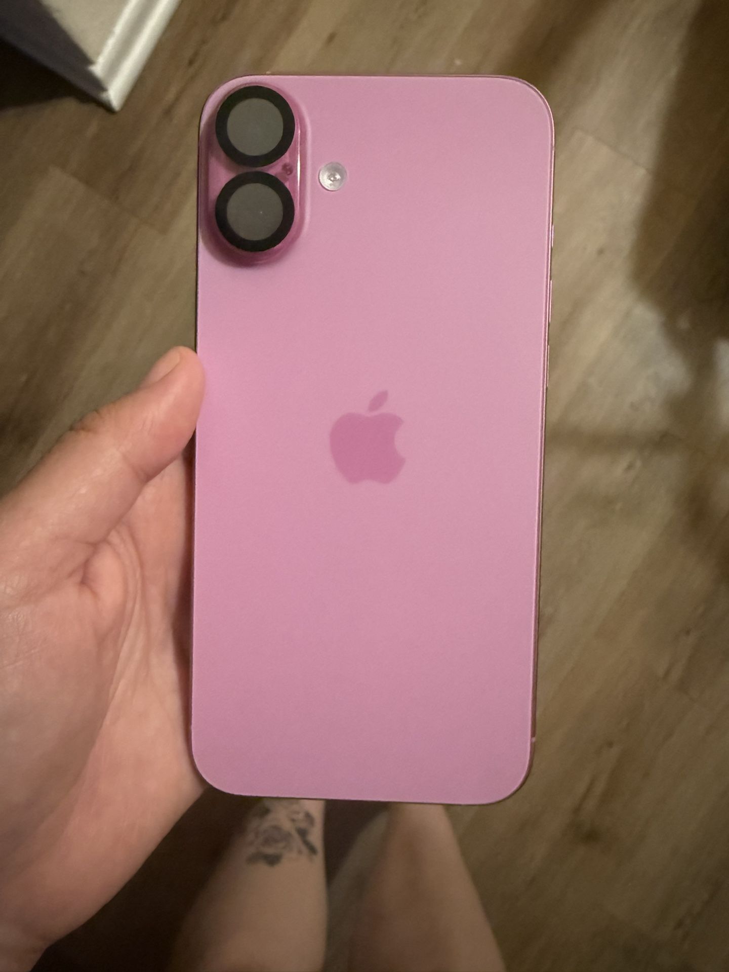 iPhone 16 Plus 
