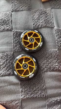 Pro Scooter Wheels Pair Gold Black