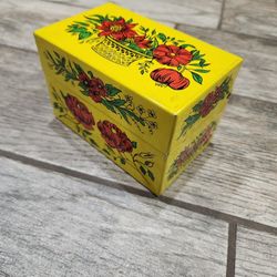 Vintage metal storage box (recipes, etc)