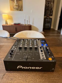 Djm 750