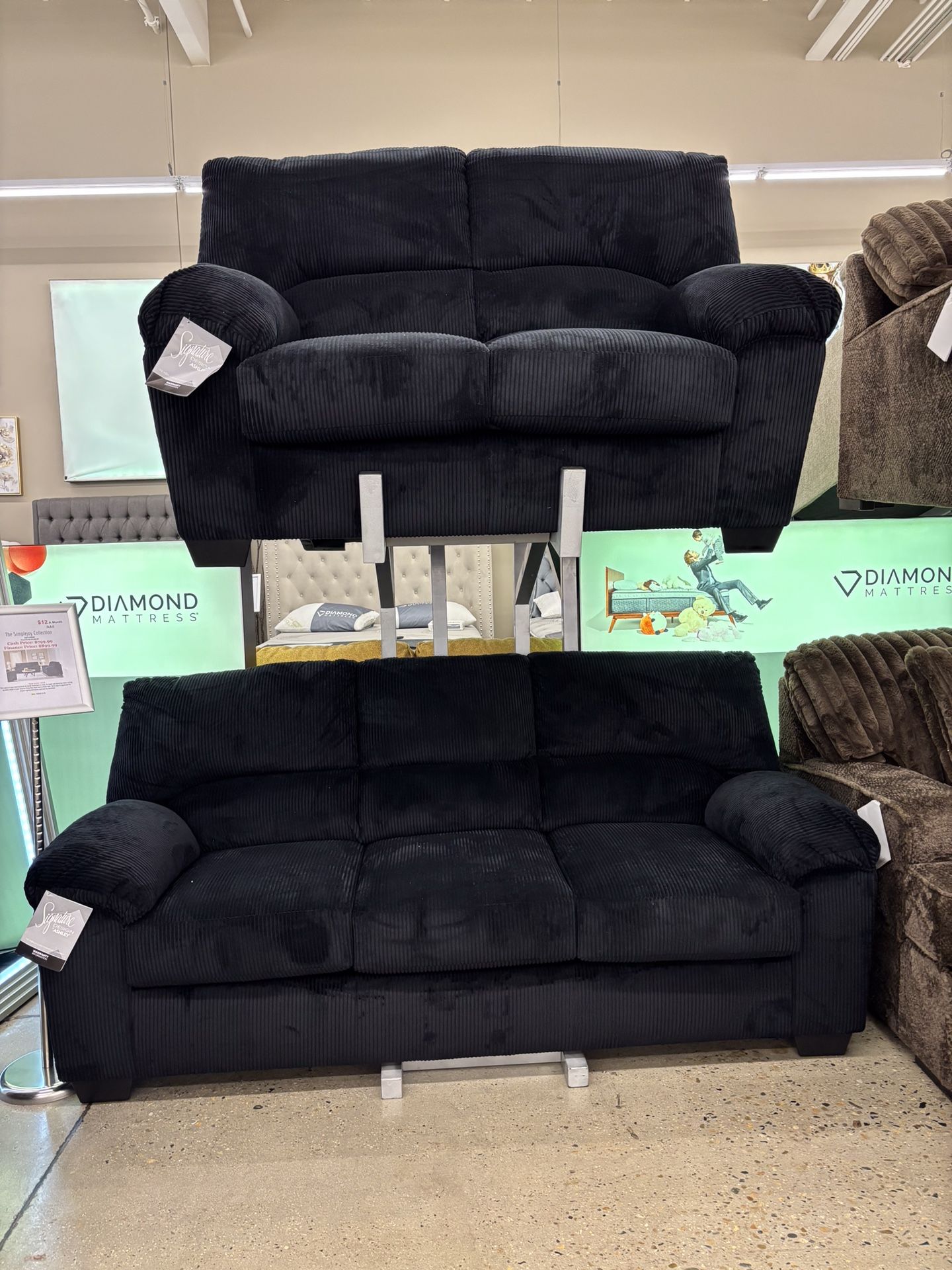 Beautiful Sofa & Loveseat