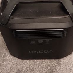 OneUp 1000 Solar Generator 