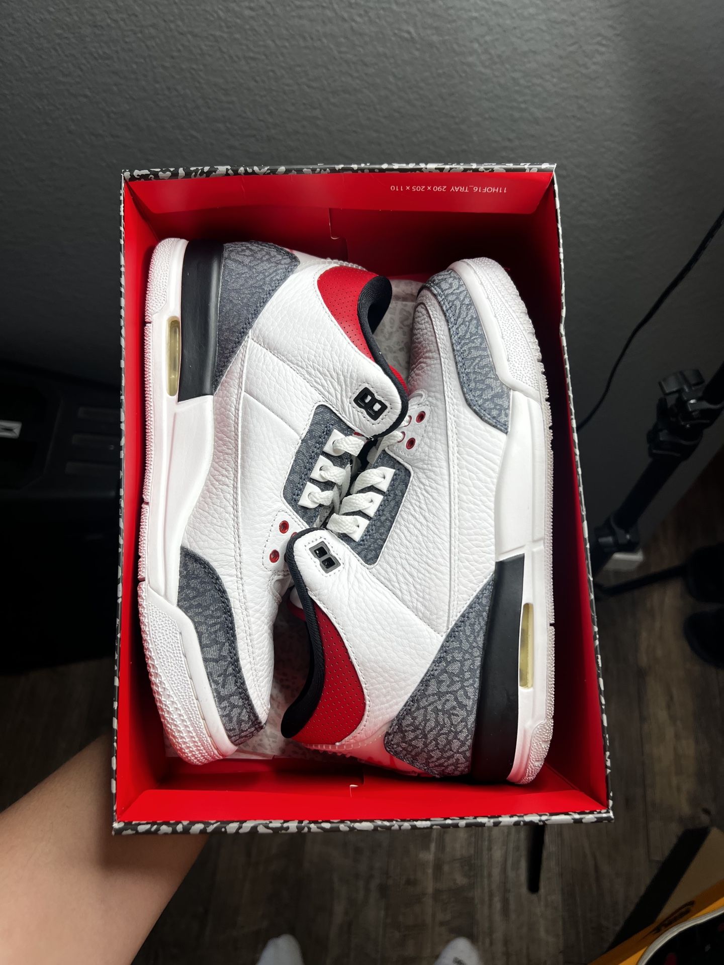 Jordan 3 Retro SE “Fire Red Denim”