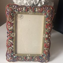 FRAME PICTURE